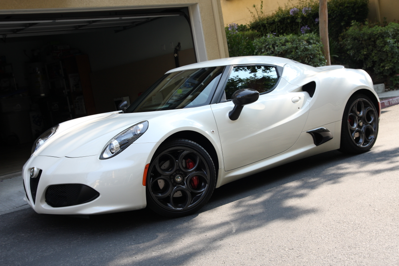 Illustration for article titled Oppo Review: Alfa Romeo 4C First Driving Impressions